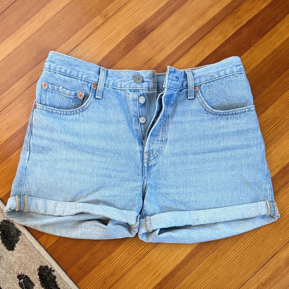 Classic Levi’s Blue Denim Women's Shorts